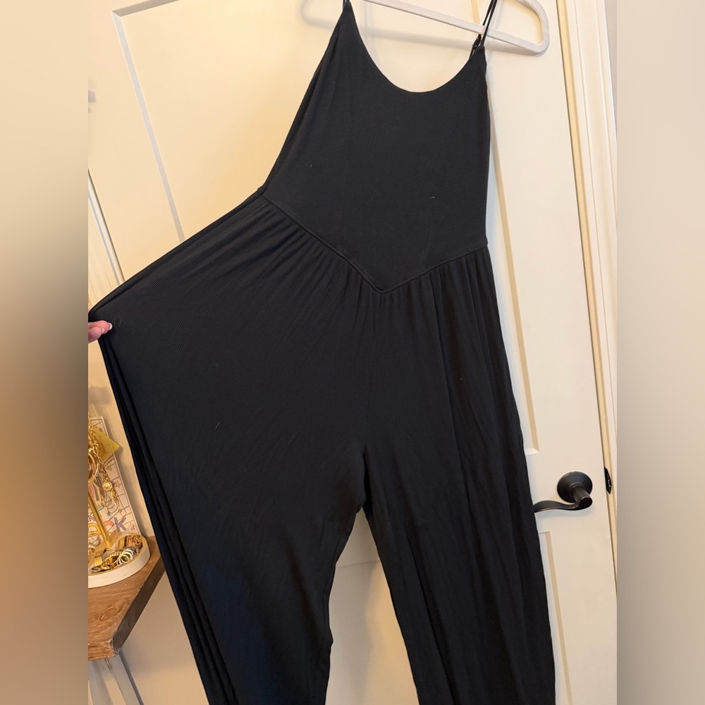 American Eagle Outfitters Black Wide-Leg Jumpsuit - Picture 3 of 4